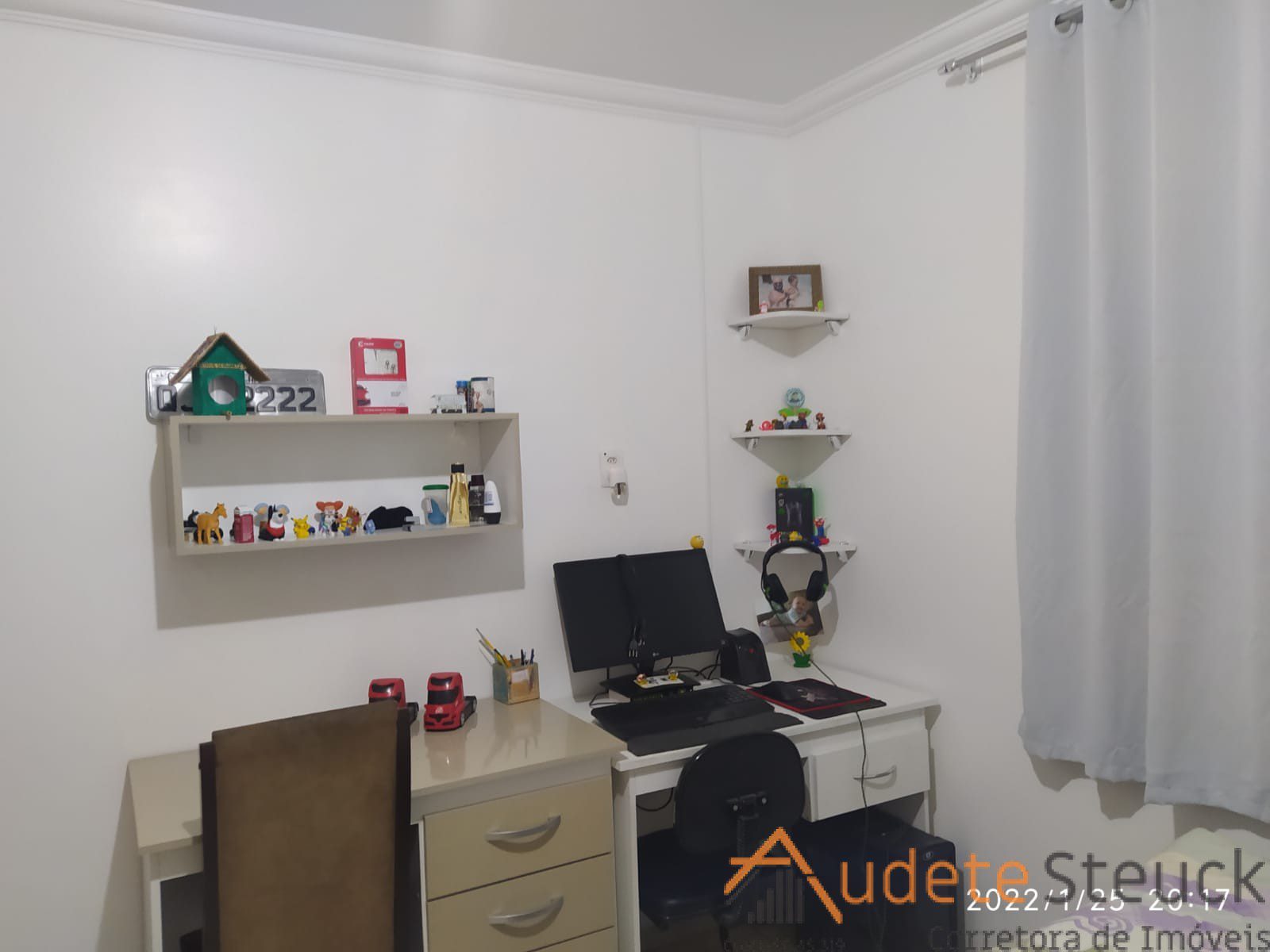 18a2d926-cb47-4a27-8a5f-fe404fbe4e55