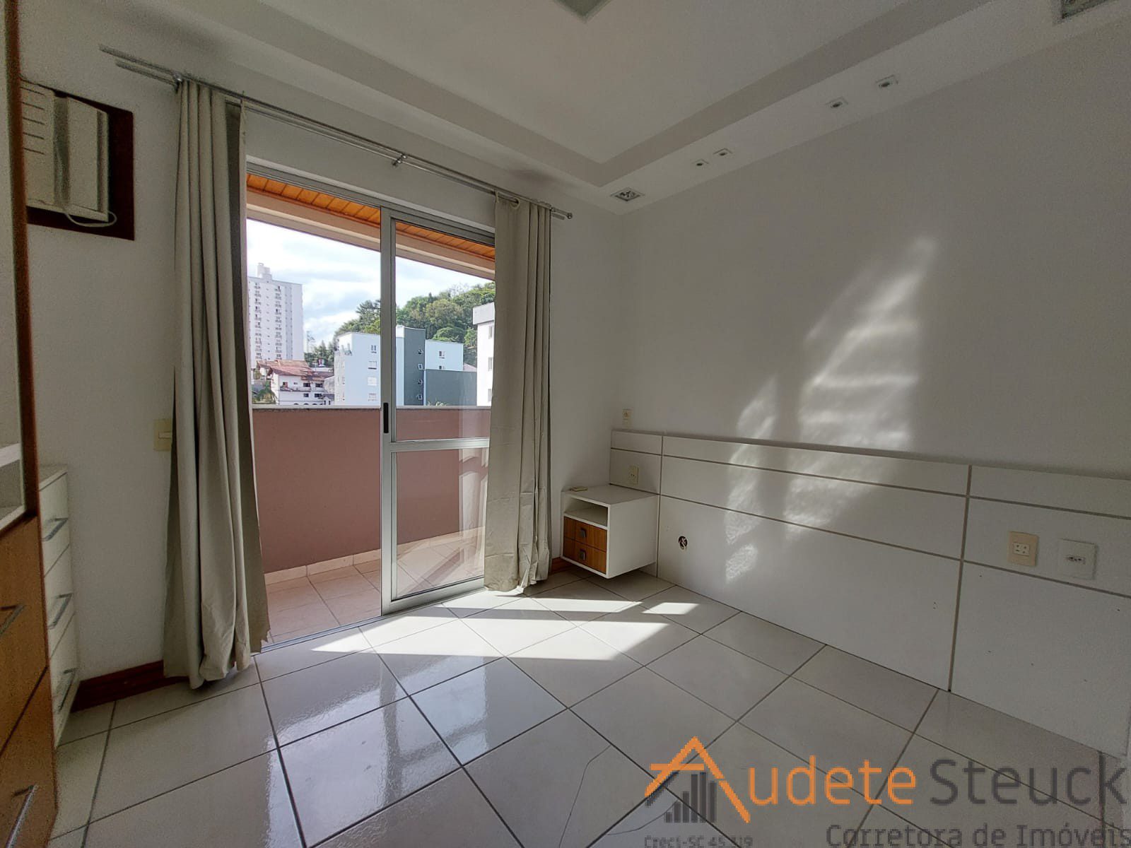 23d83219-8656-4218-9411-e7fd54baafa9