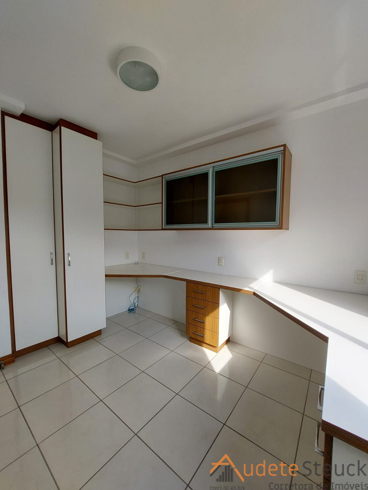 26e8ad05-4793-4992-9016-f7ce70ec6955