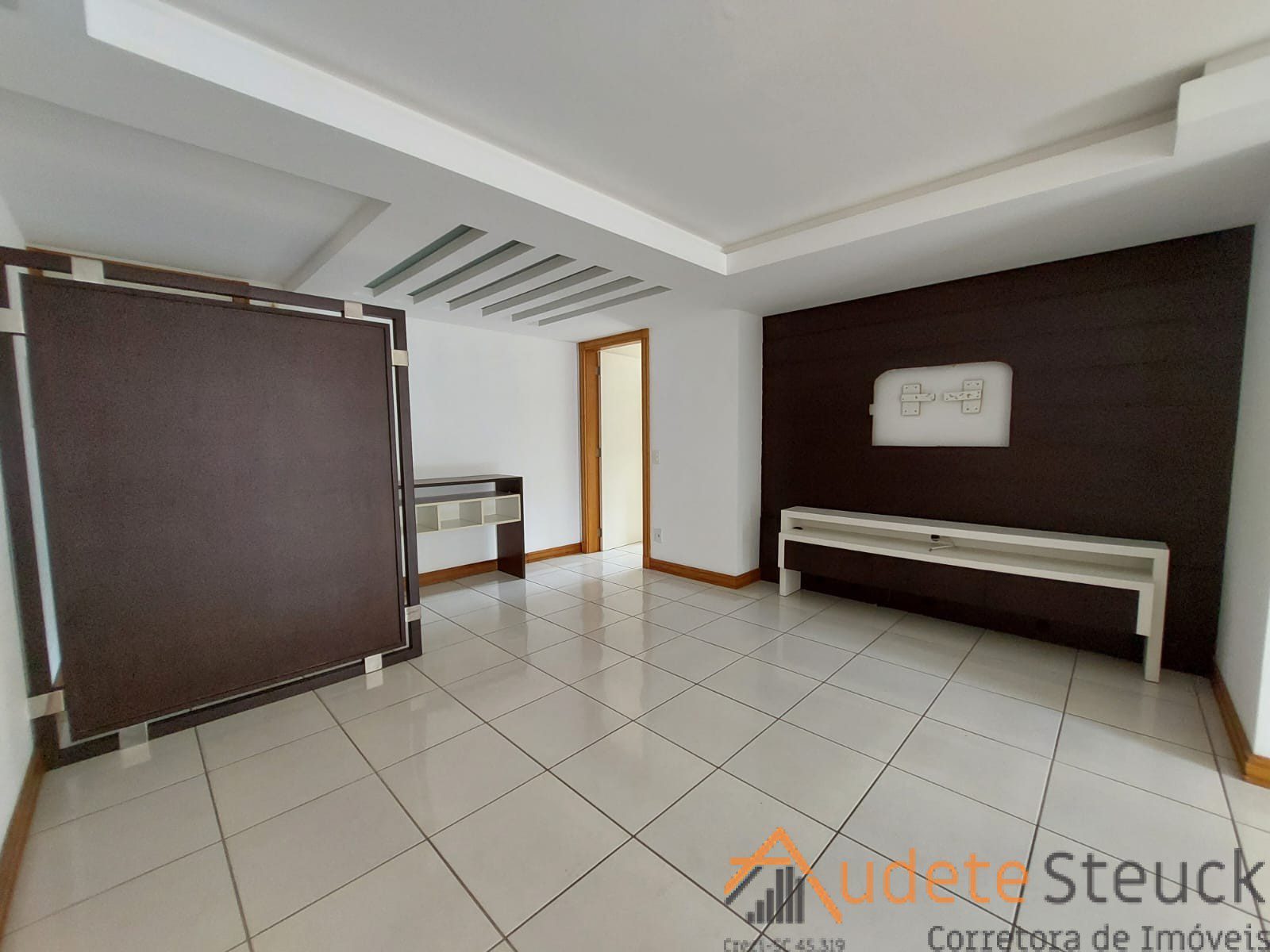 3ba13df8-124e-47b6-becb-c63955a7eb43