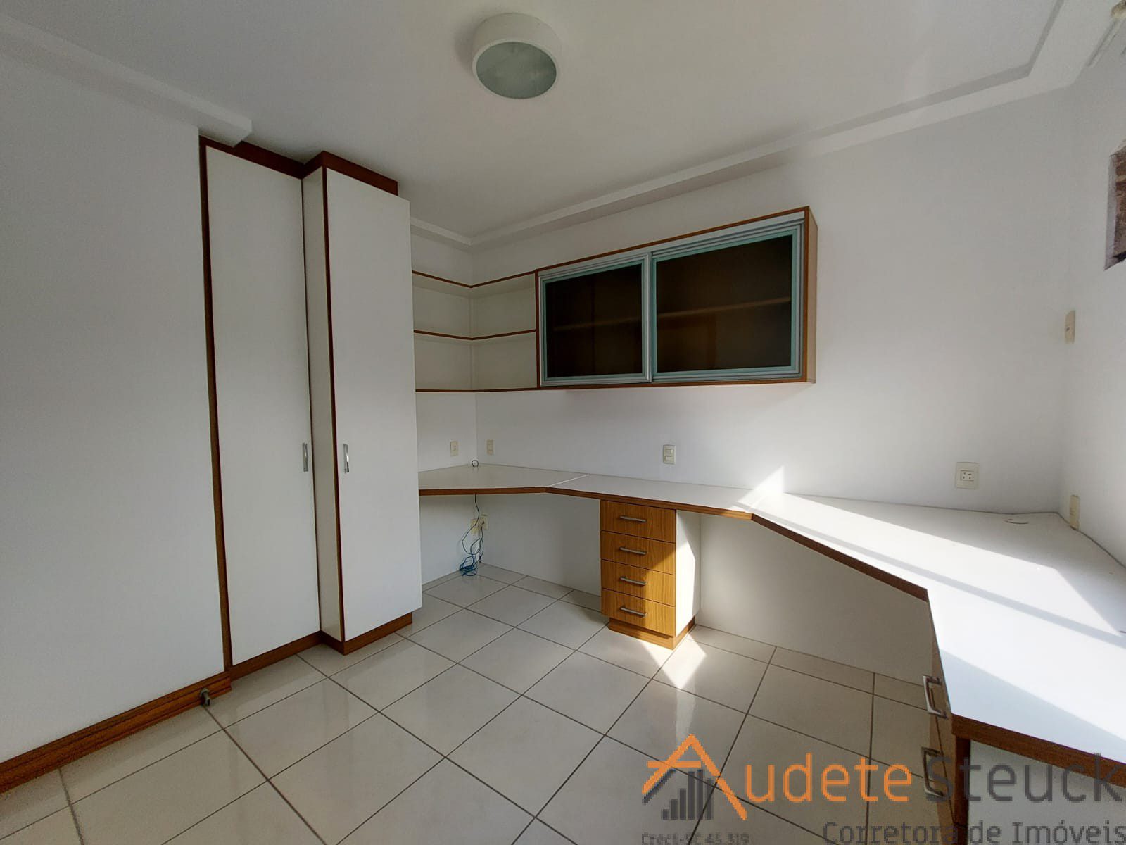 c3d093d6-6d8b-4944-8526-51d333702987