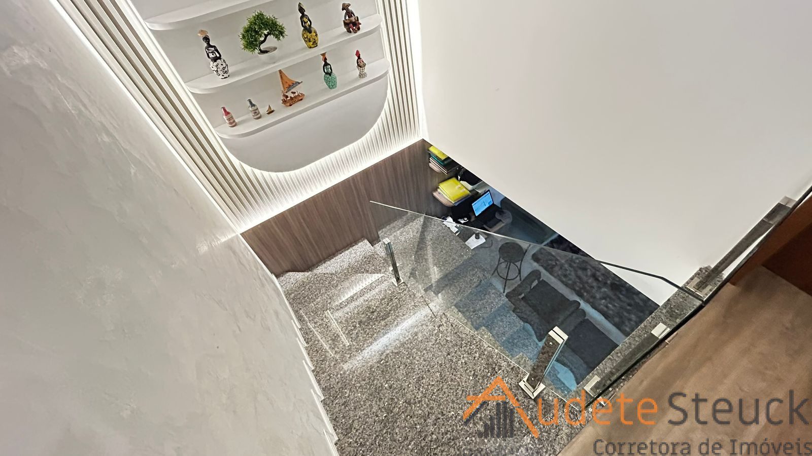 357c1141-8d05-4620-81c5-23eeeeeb1993