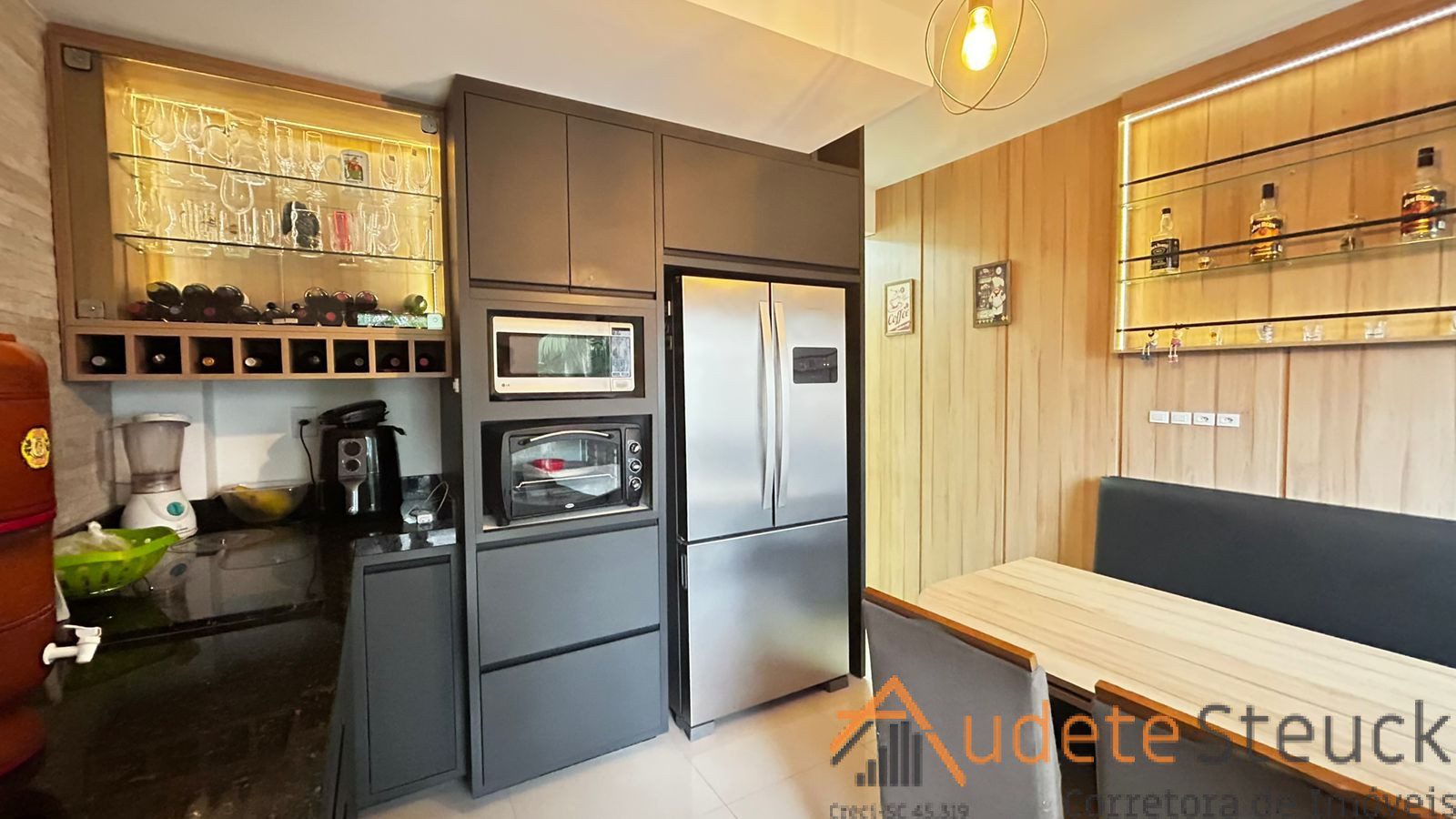 4e04958e-60b4-4b01-9ccf-9ba27ca07fbf