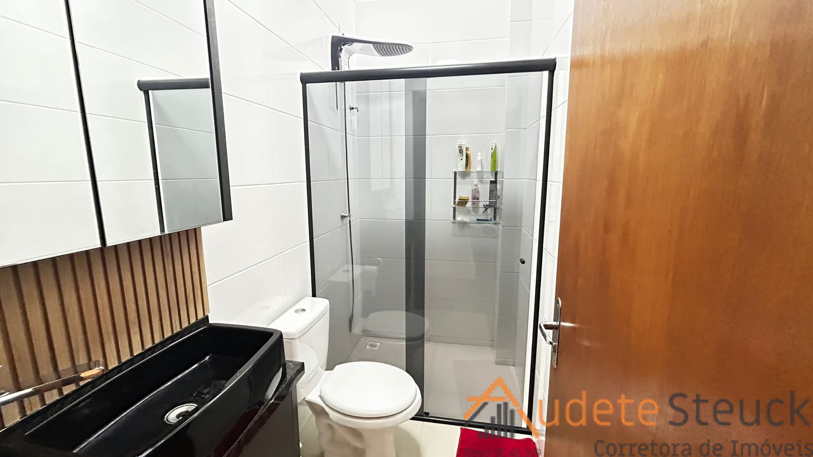 da246646-ef13-4369-a81d-4b7b3b9b7037