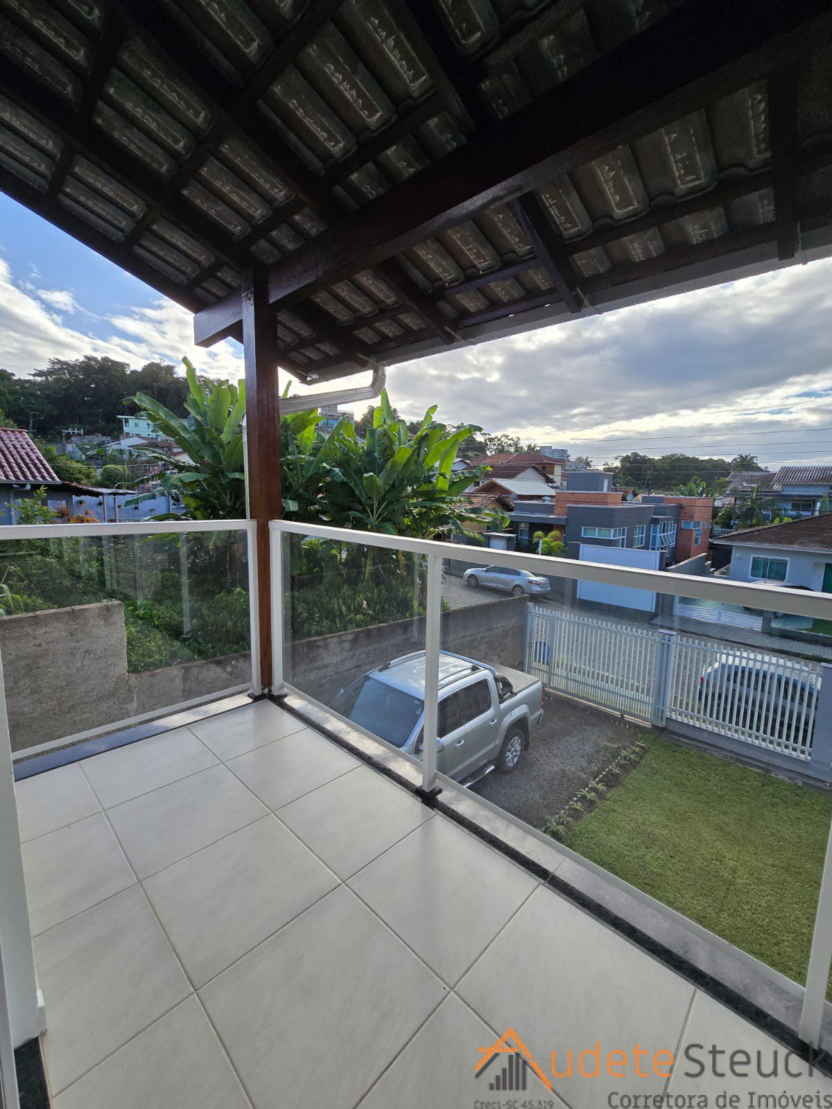 008b50d0-2935-4c60-81b7-7eae7cbf8dc7