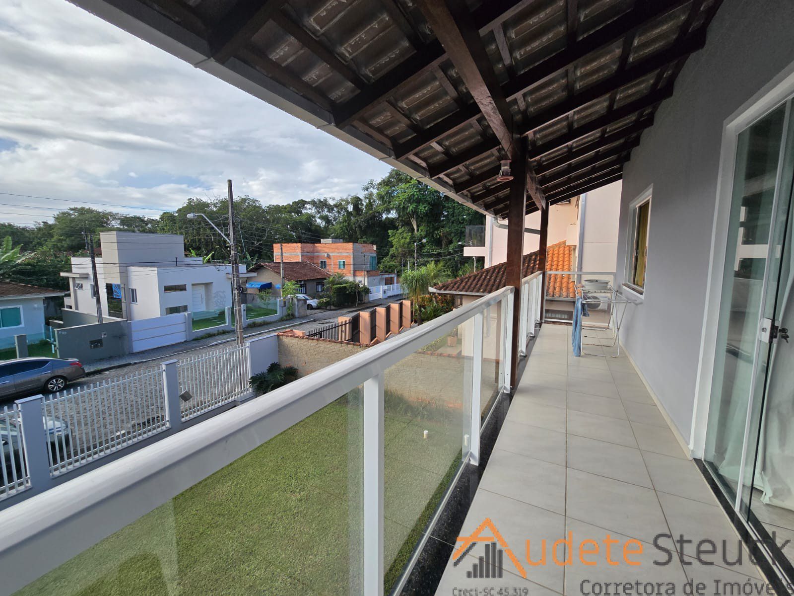 0fbfb069-b1d0-4f35-a9b9-3feeaddc2bd8