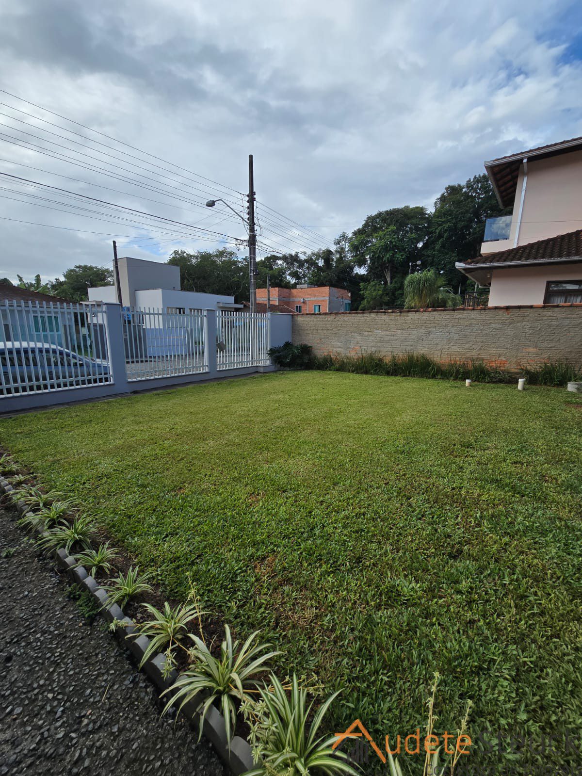 1a2e5fa0-4eed-44bb-ba7e-d56882707c77