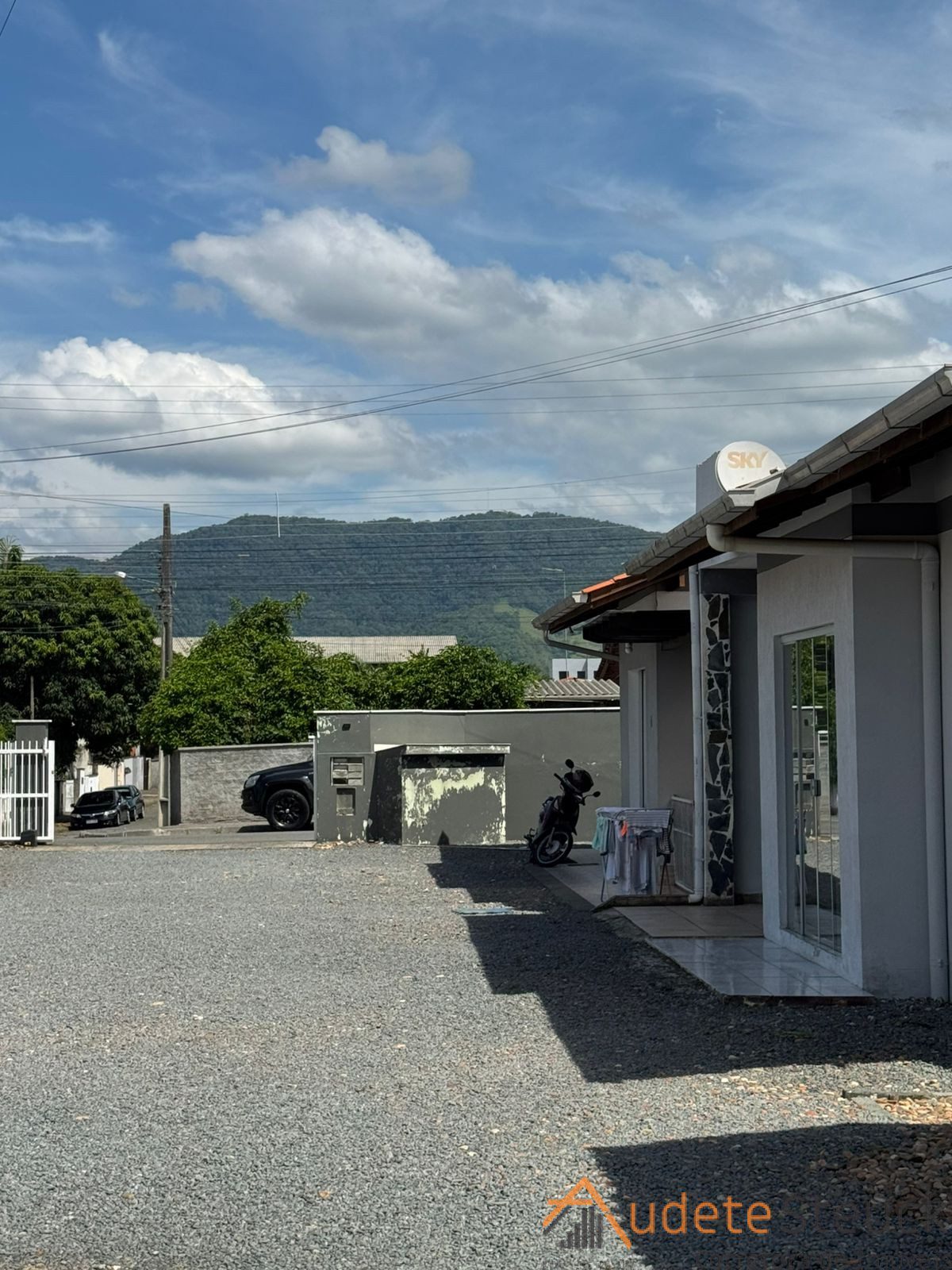 1adc59a1-bb7e-484f-9949-c683a9cc847c