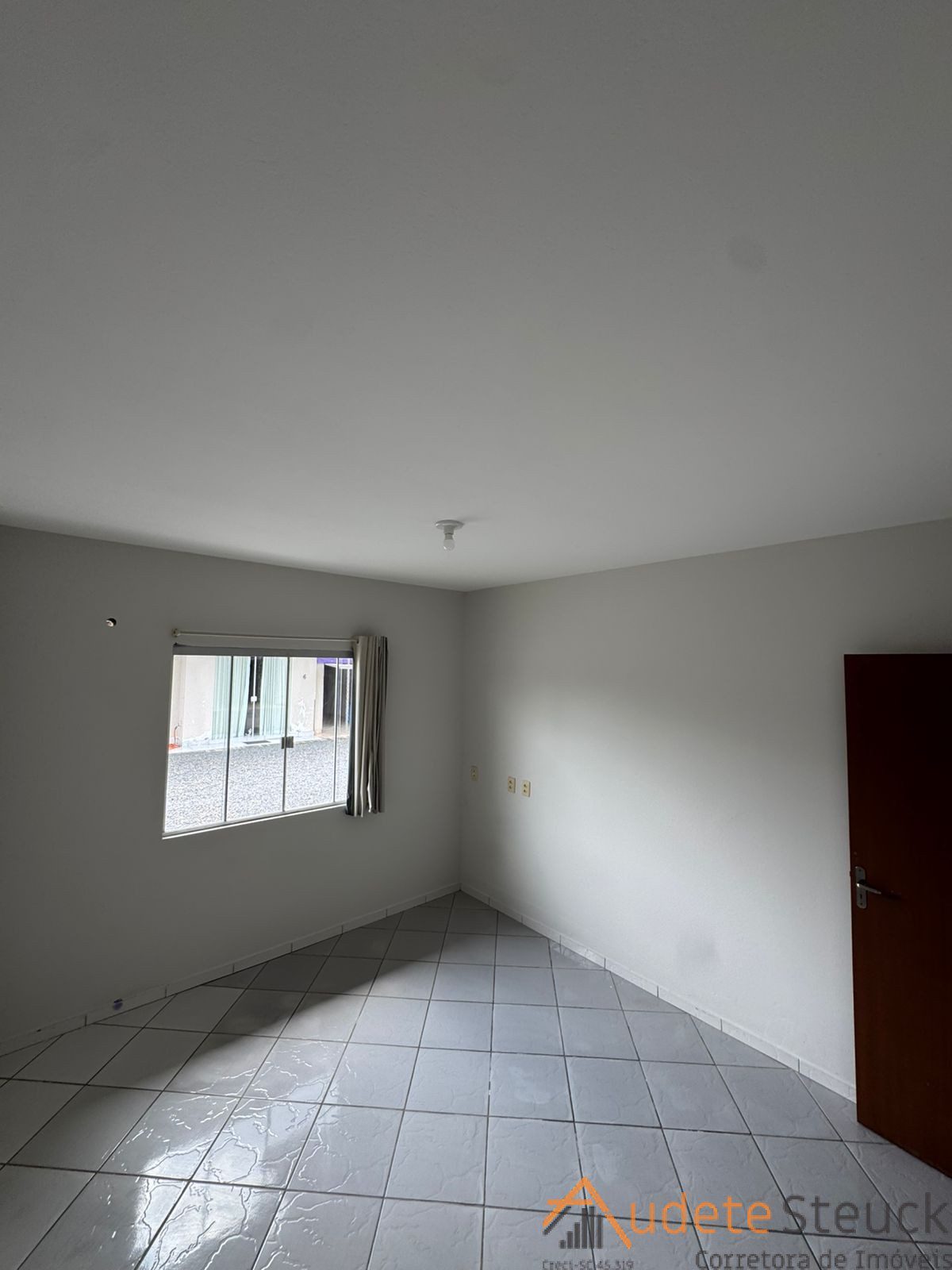 e2f1d076-a8e2-431a-8ef7-53828530f79a