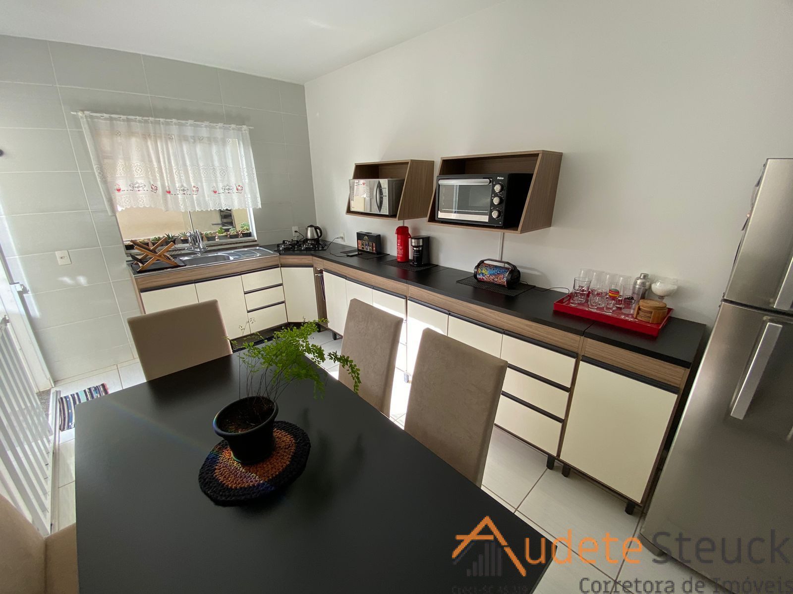 091e86b9-185e-4344-954b-f89b6c0ac28f (1)