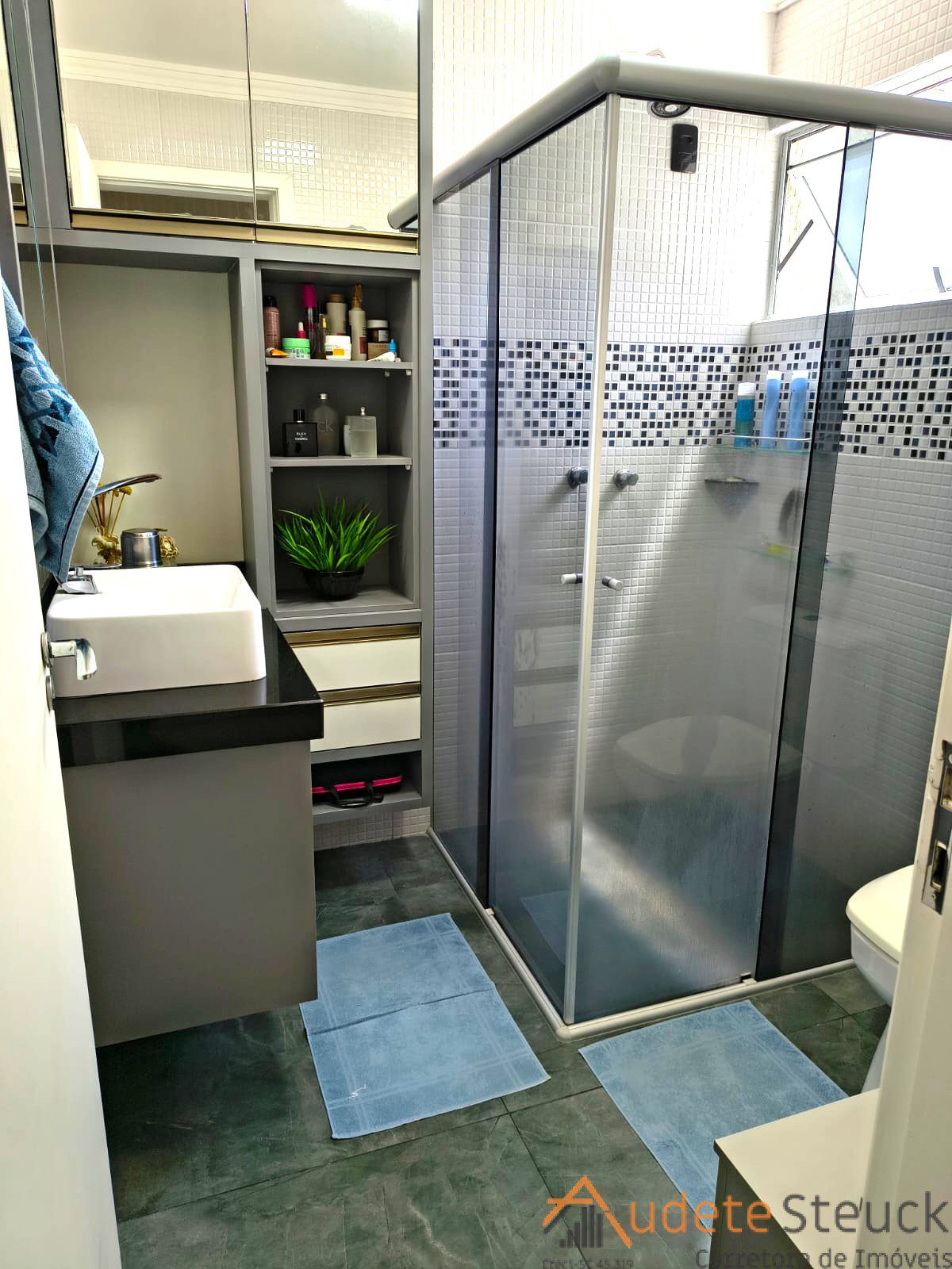 5a353428-48db-4750-9637-05721028b26a