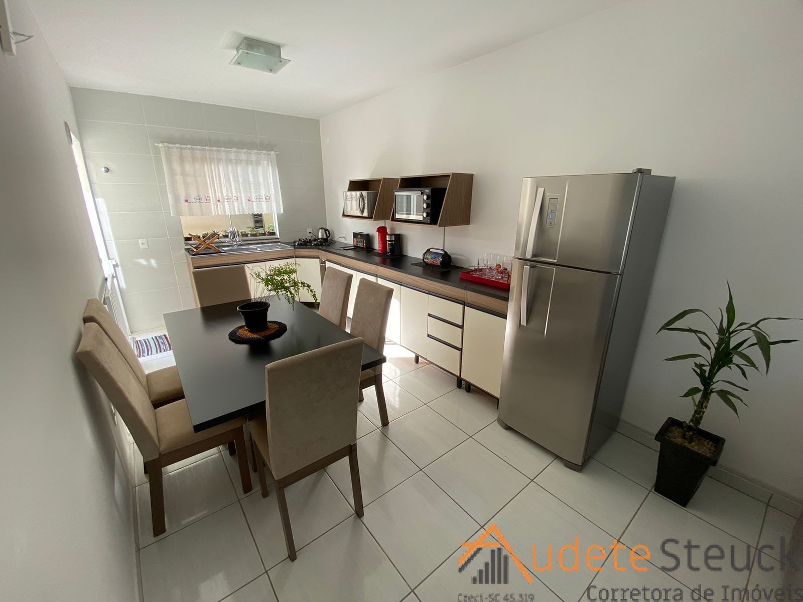 6cf33c51-b834-4720-aa8a-8628fdf77b38