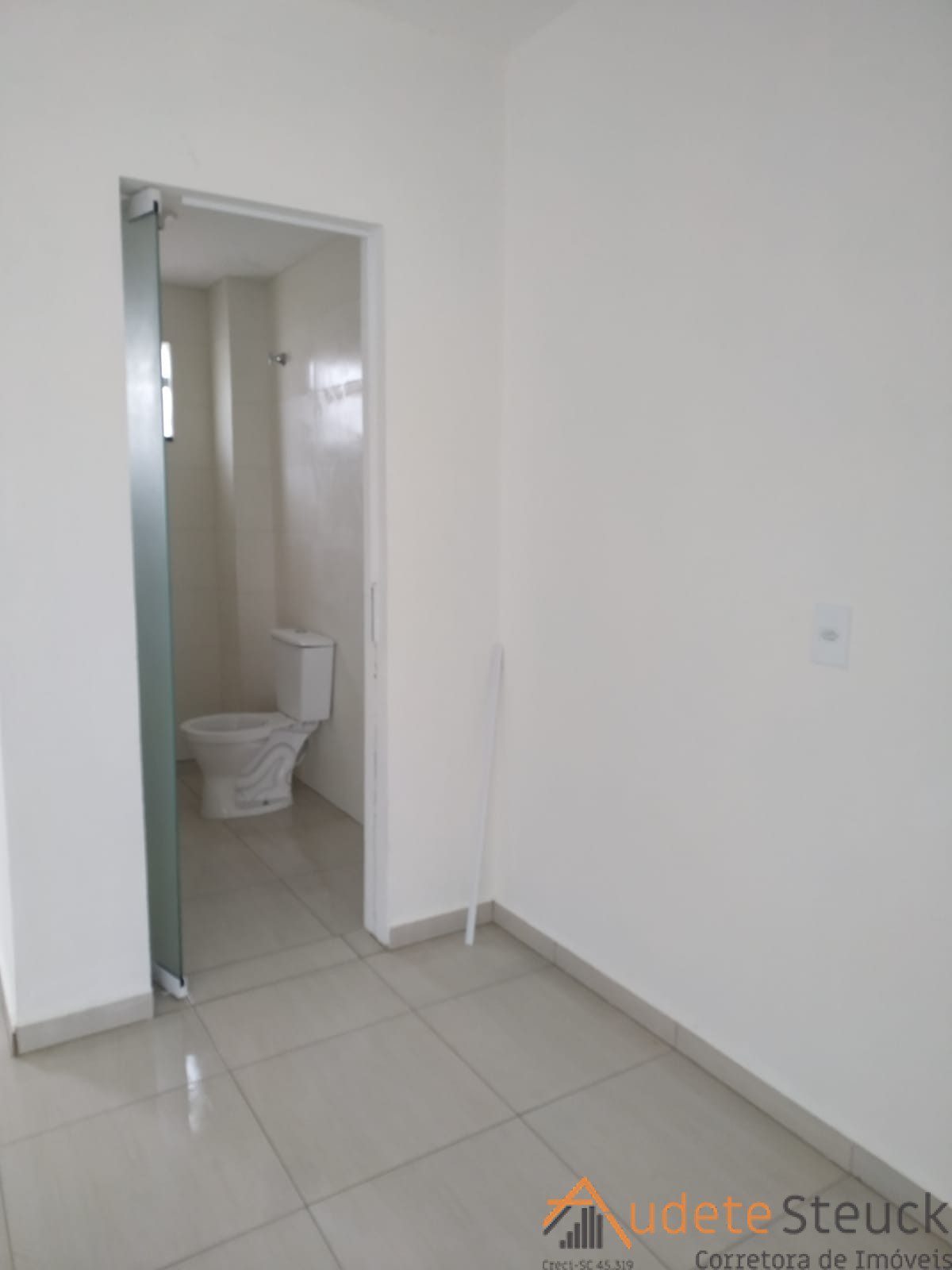 8ed7035d-7988-4e2a-89f5-a3c9f18041da