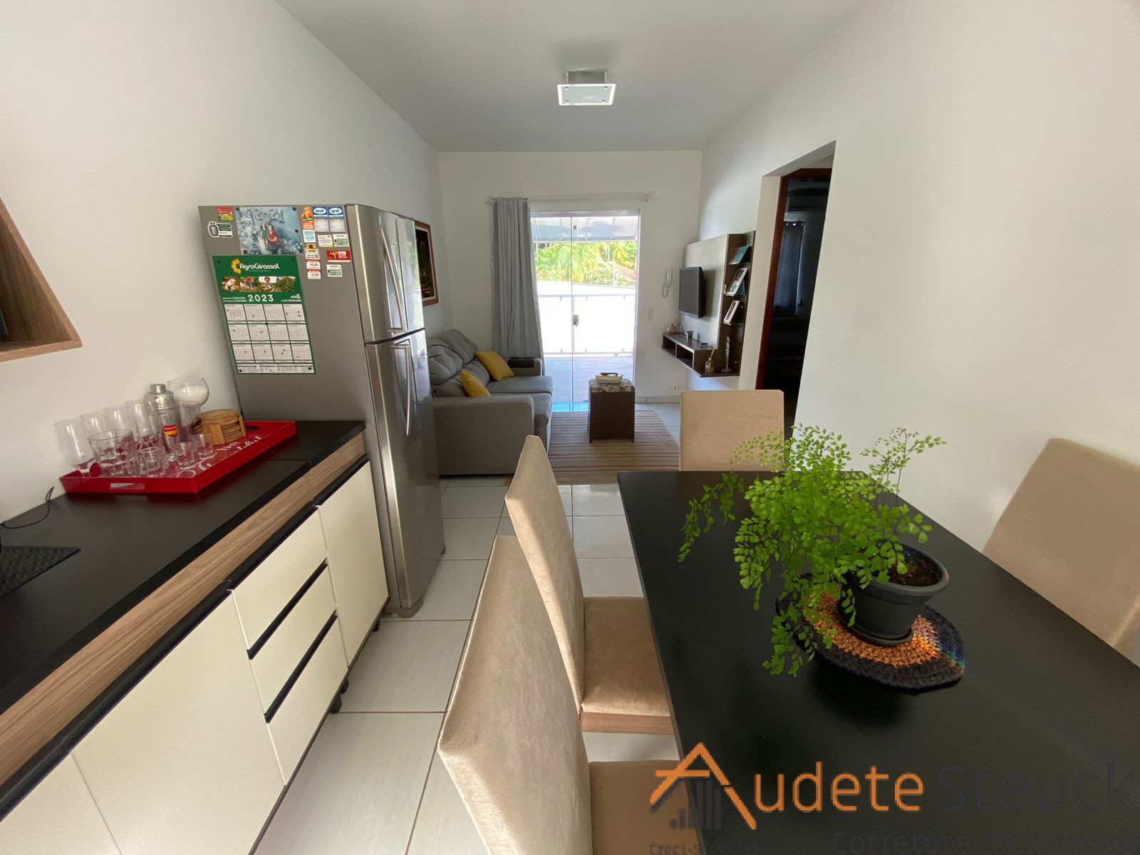 a07242a5-5831-4592-90f8-bfb8e5692d56