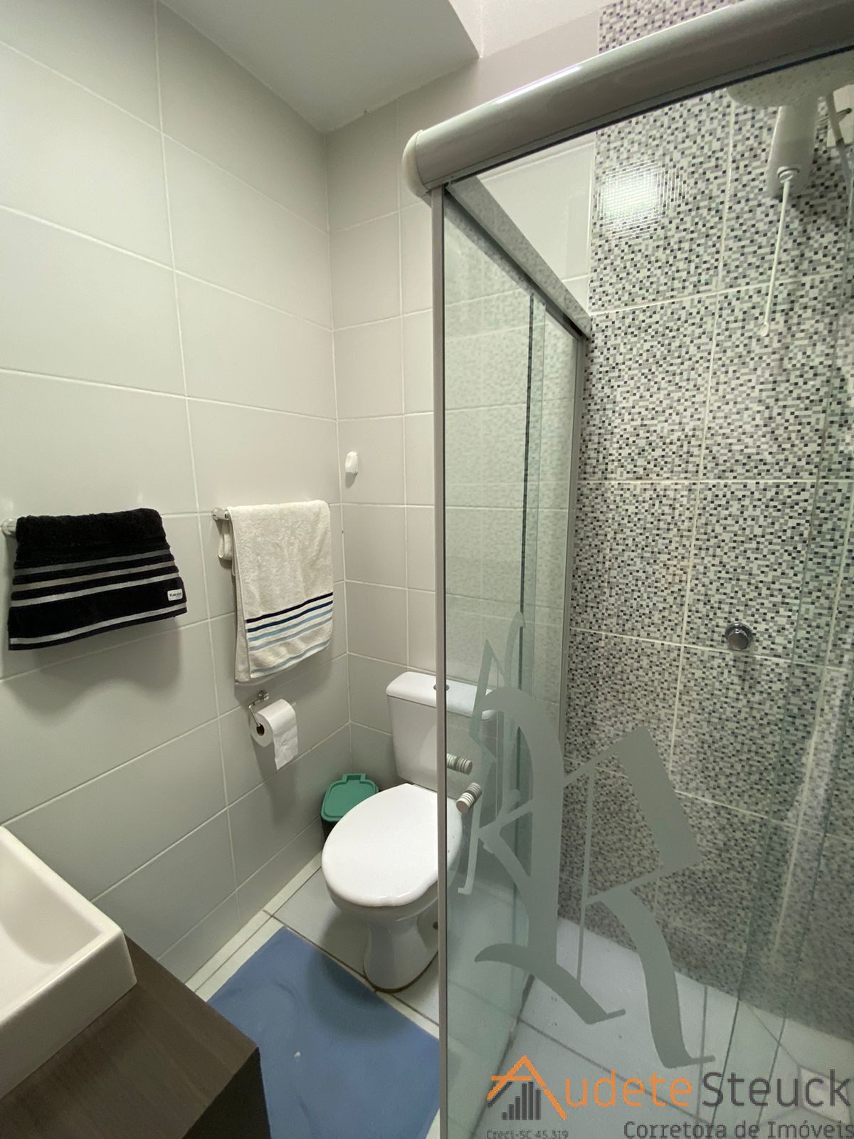 c266cdce-bbb6-42d5-8a2d-bf638da132c6