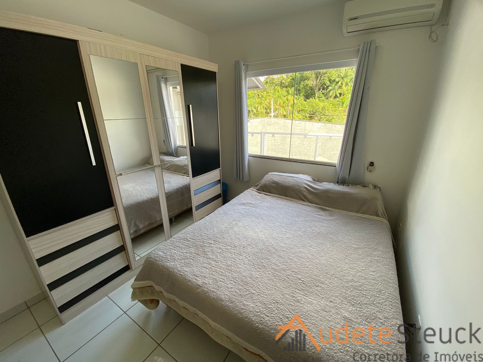 ce9c5d40-838a-40d1-be5e-c67f274dcb46