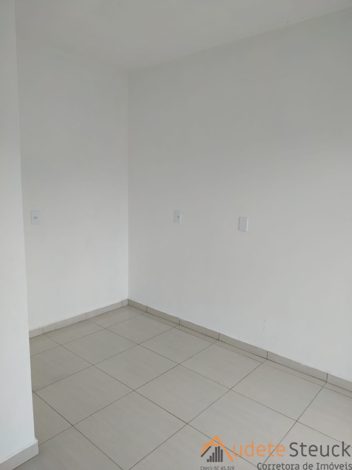 e423ea75-84c9-408d-944f-14d2e33bb639